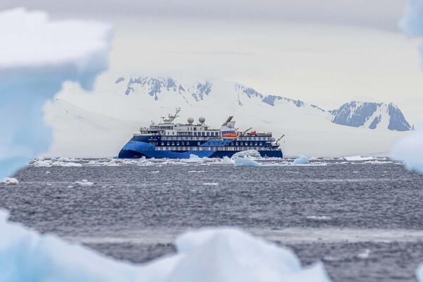 Pristine Wilderness: South Shetland Islands & Antarctic Peninsula | OCEAN VICTORY