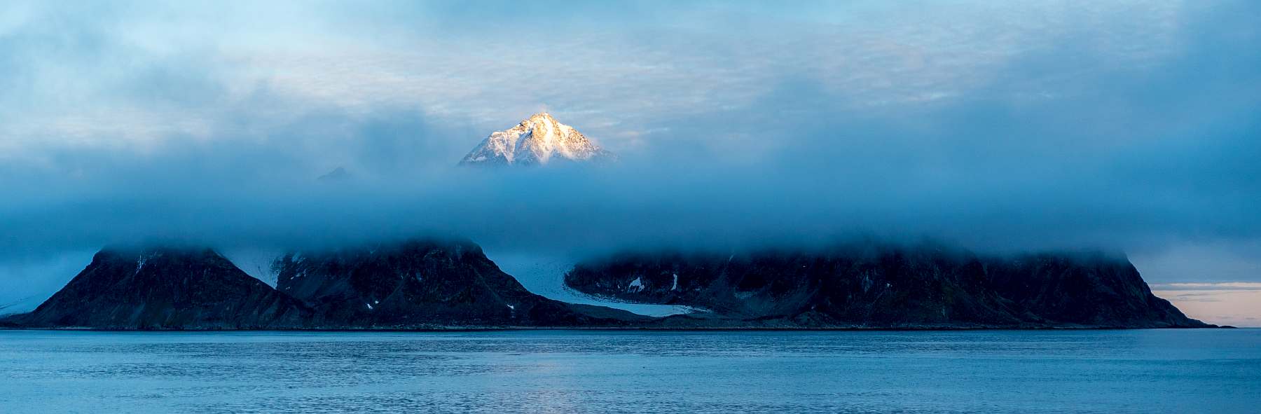 Around Spitsbergen, Kvitoya, August